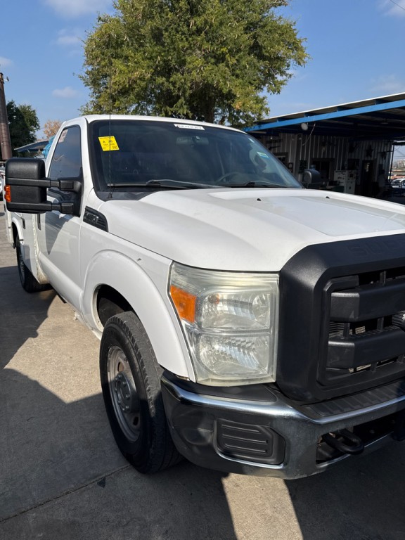 2015 Ford F-250 Image 2