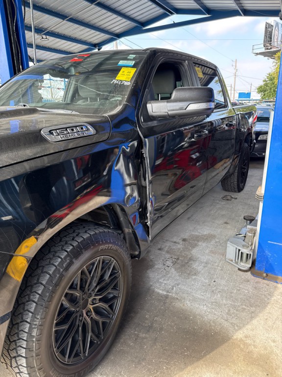 2019 RAM 1500 Image 3