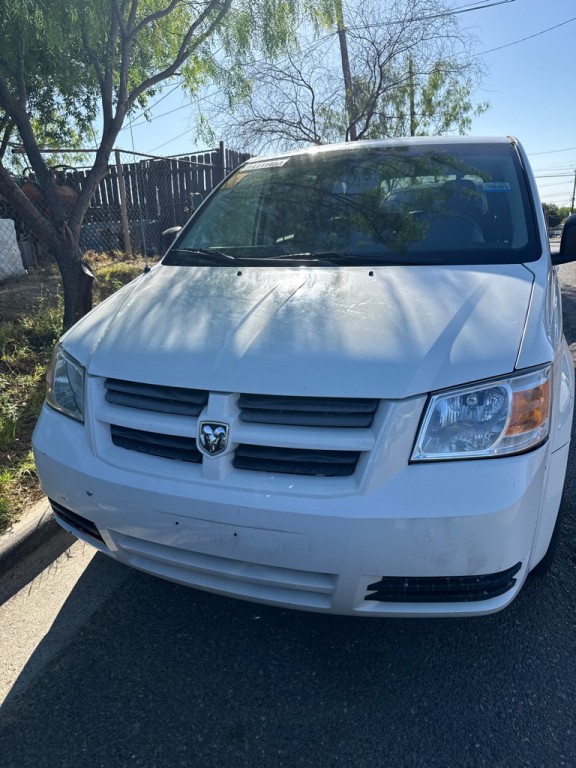 2009 Dodge Grand Caravan Image 2