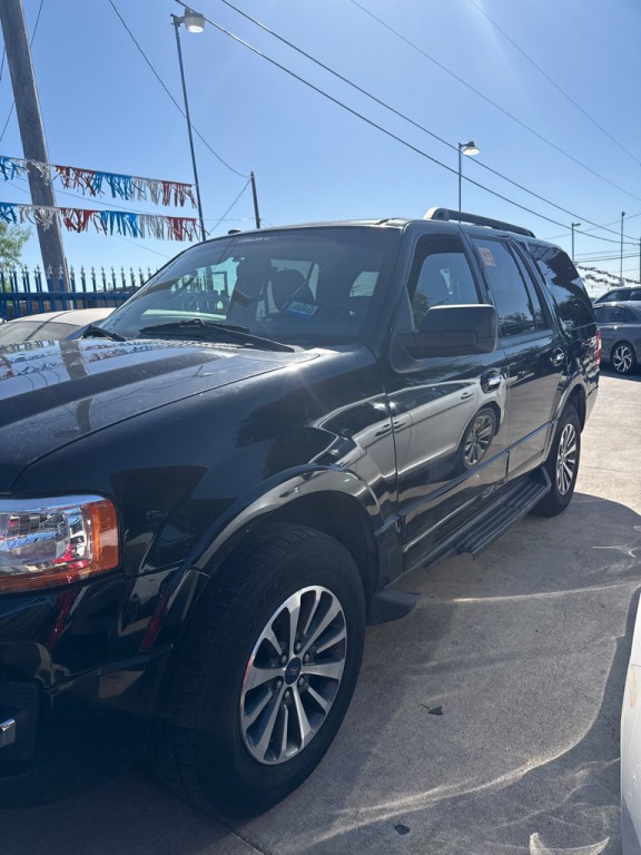 2016 Ford Expedition Image 1
