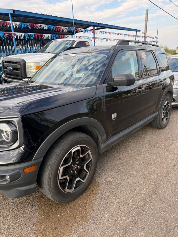 2021 Ford Bronco Image 2
