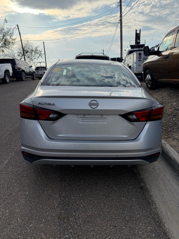 2023 Nissan Altima Image 6