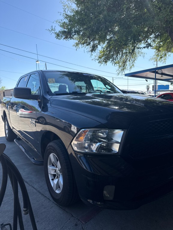 2016 RAM 1500 Image 2