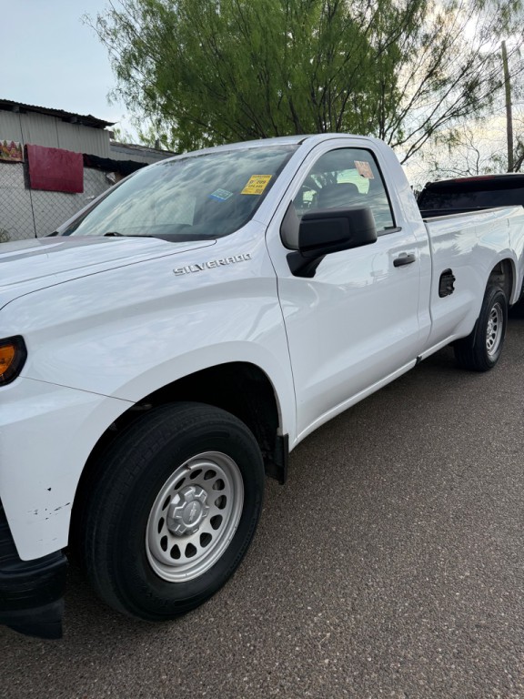 2021 Chevrolet Silverado 1500 Image 2