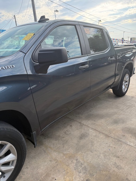 2021 Chevrolet Silverado 1500 Image 2