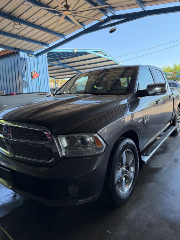 2016 RAM 1500 Image 3
