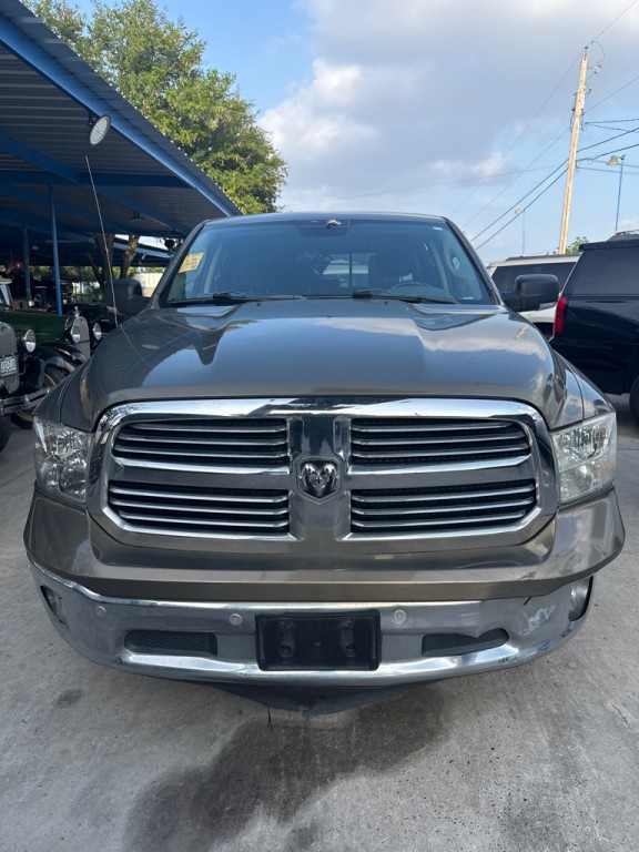 2015 RAM 1500 Image 1