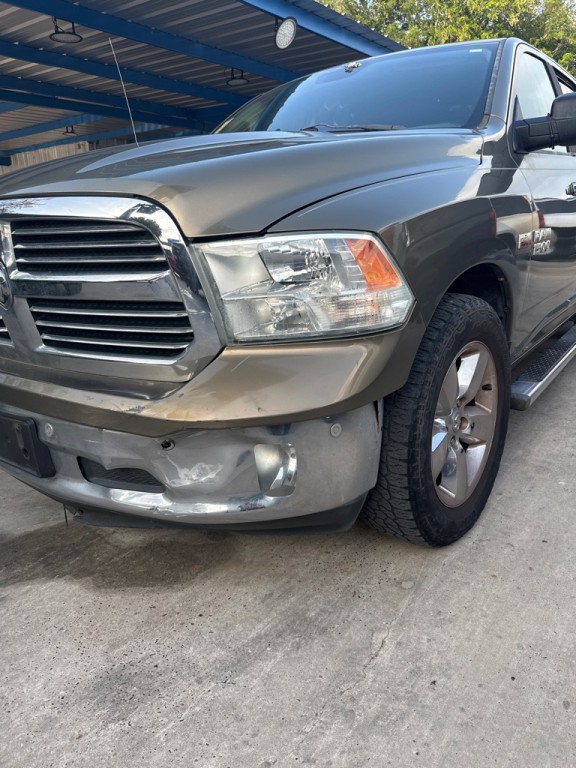 2015 RAM 1500 Image 2