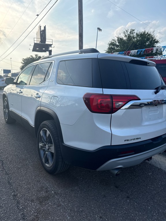 2017 GMC Acadia Image 3