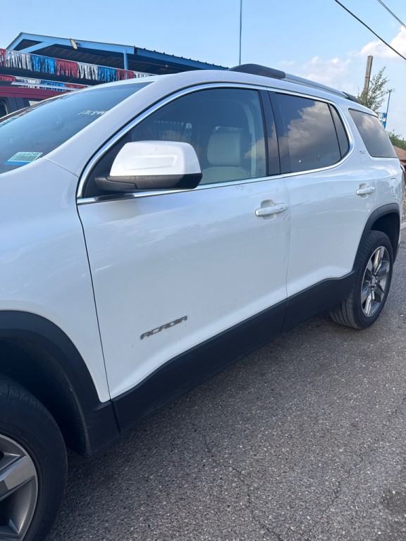 2017 GMC Acadia Image 7