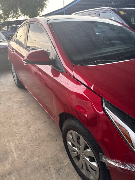 2019 Hyundai Accent Image 4