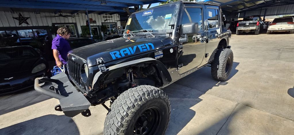2013 Jeep Wrangler Unlimited Image 2