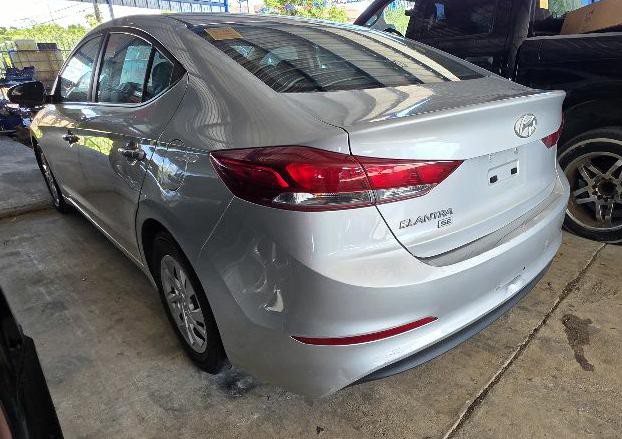 2018 Hyundai Elantra Image 4