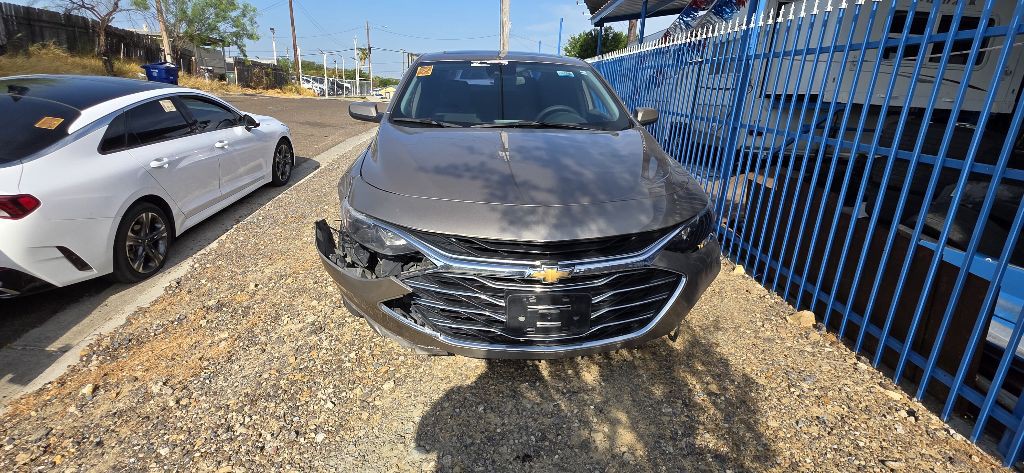 2024 Chevrolet Malibu Image 2