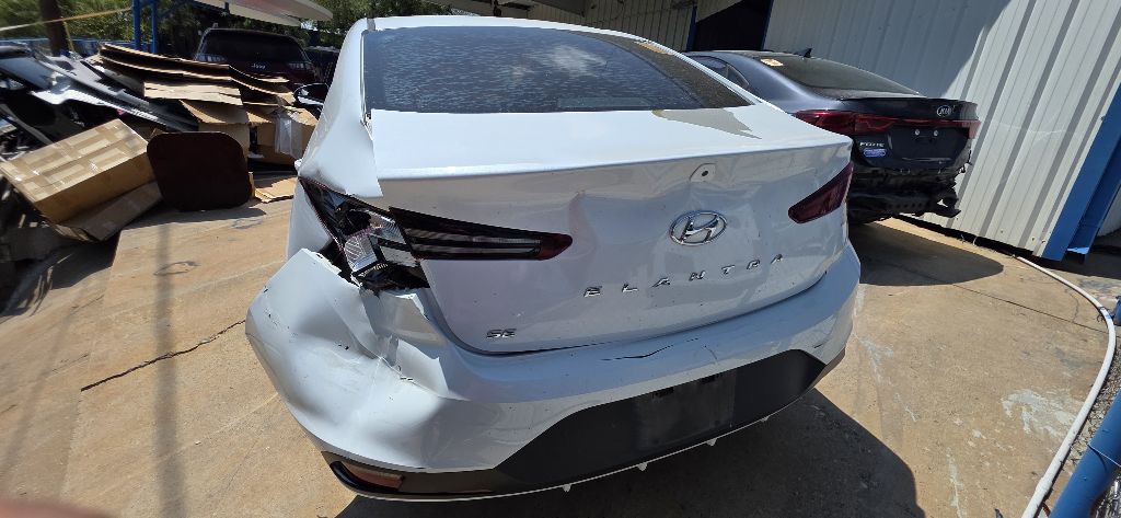 2020 Hyundai Elantra Image 4