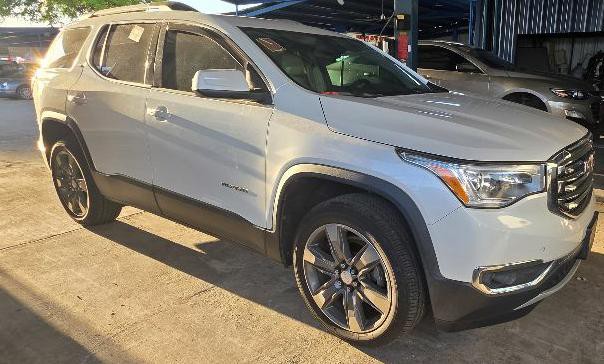 2017 GMC Acadia Image 2