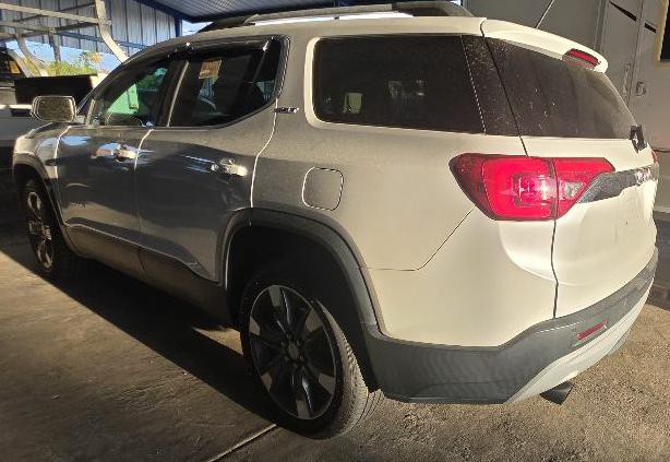 2017 GMC Acadia Image 4
