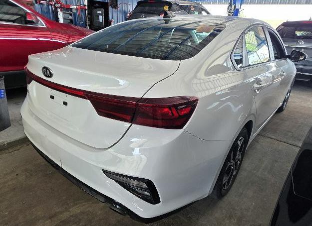 2021 Kia Forte Image 4