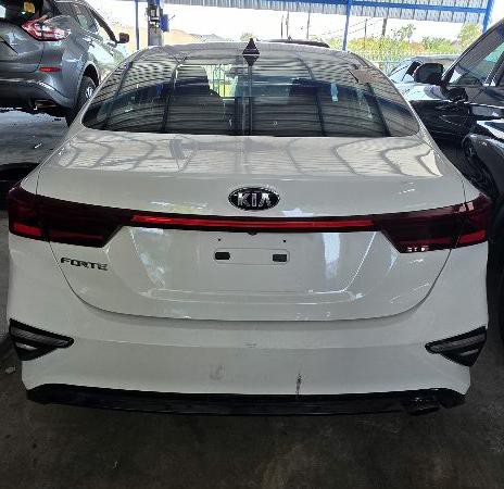 2021 Kia Forte Image 6