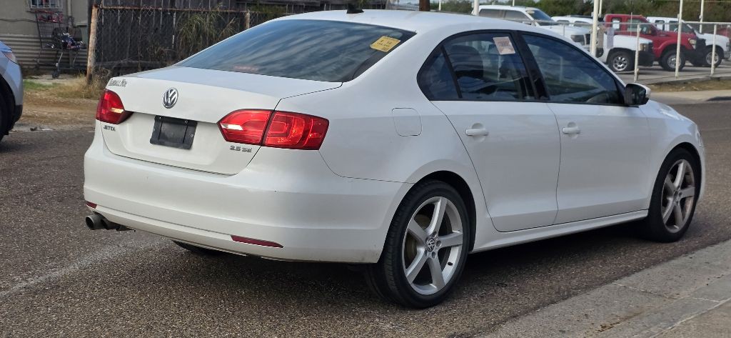 2011 Volkswagen Jetta Image 6