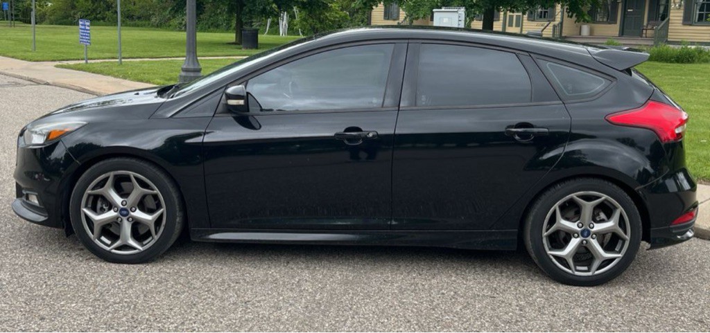 2017 Ford Focus Image 3
