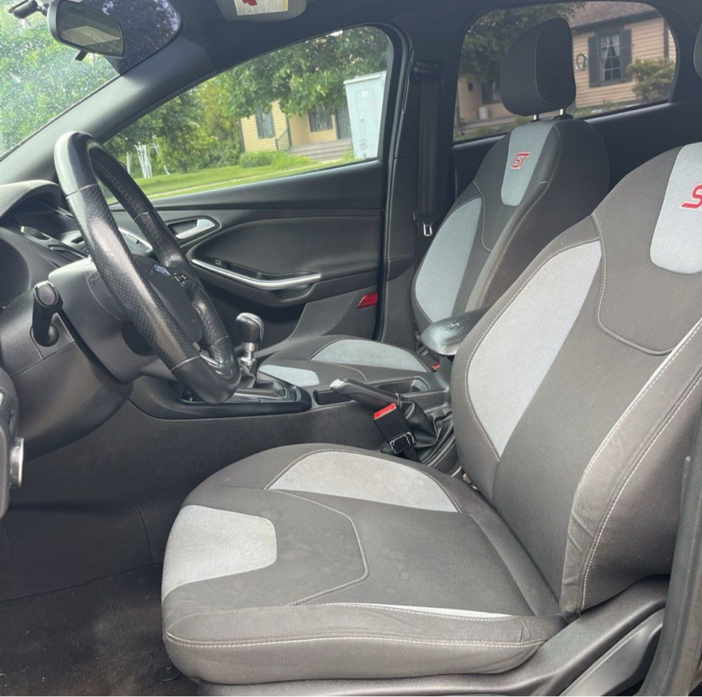 2017 Ford Focus Image 8