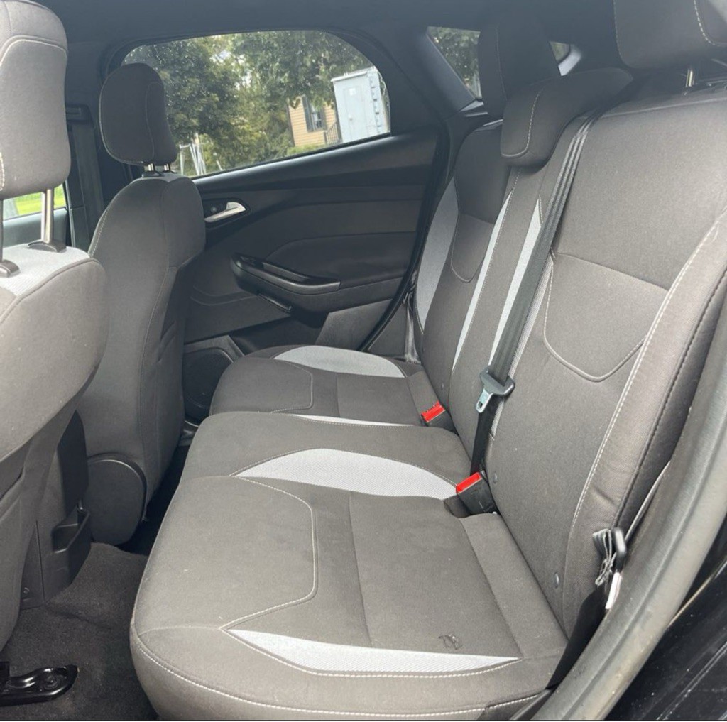 2017 Ford Focus Image 10