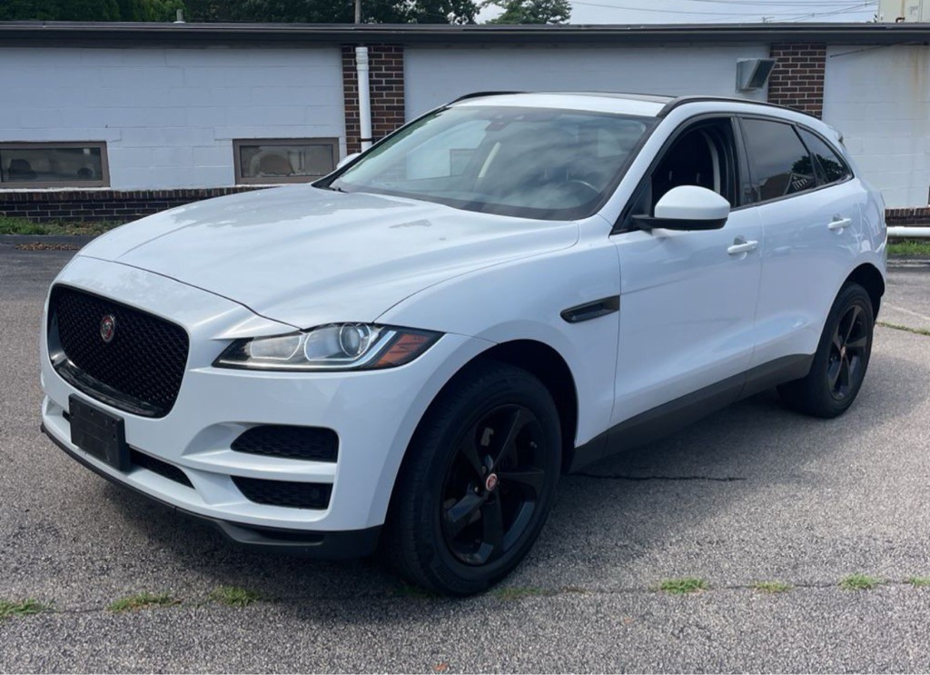 2018 Jaguar F-PACE Image 1