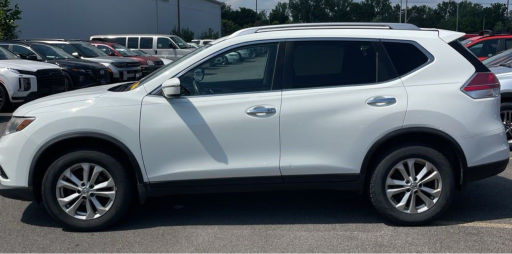 2016 Nissan Rogue Image 3