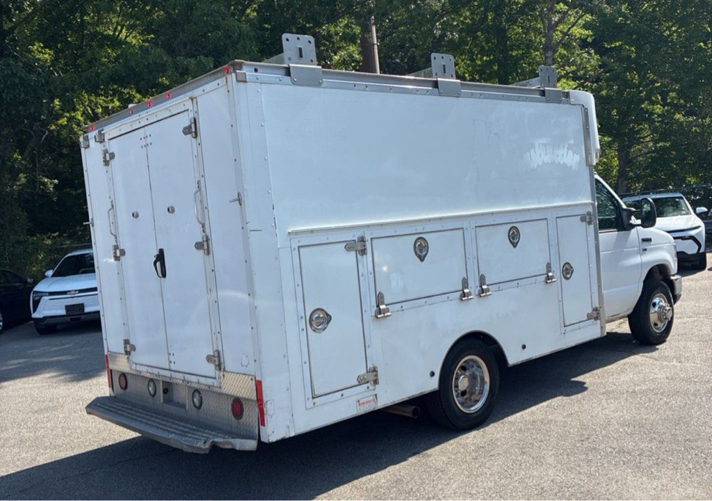 2015 Ford Econoline Image 7