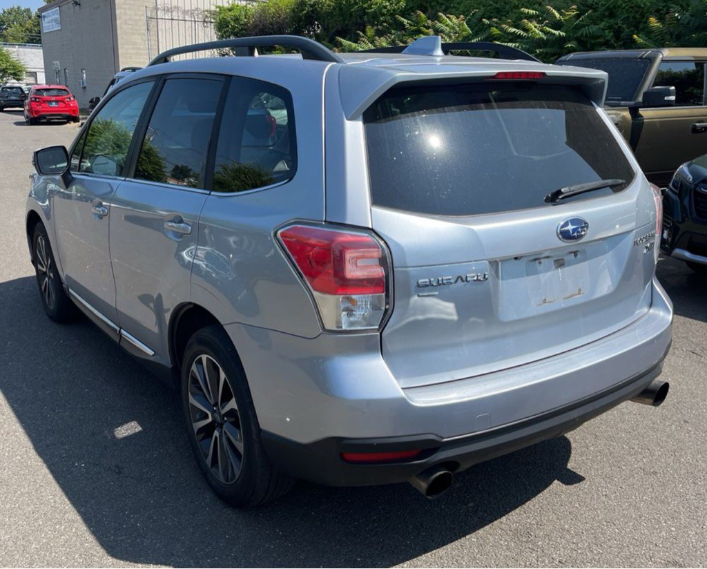 2017 Subaru Forester Image 3
