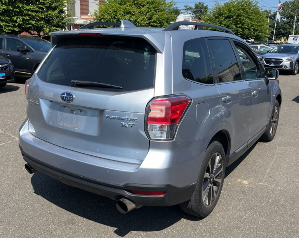 2017 Subaru Forester Image 4