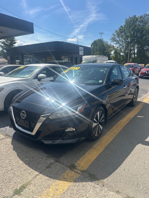 2019 Nissan Altima Image 2