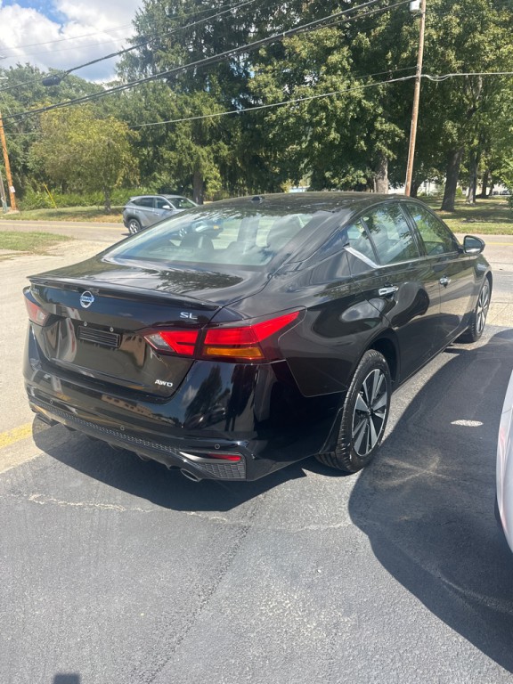 2019 Nissan Altima Image 4