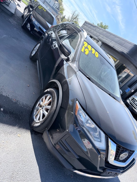 2019 Nissan Rogue Image 2