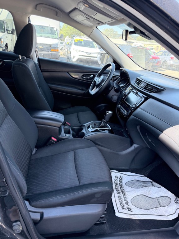 2019 Nissan Rogue Image 4