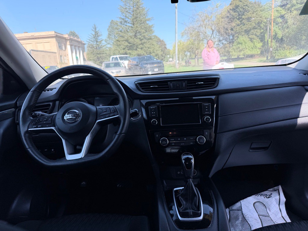 2019 Nissan Rogue Image 6