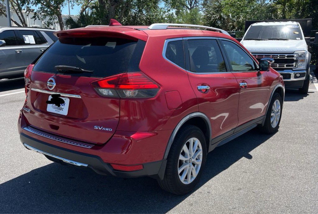 2017 Nissan Rogue Image 5