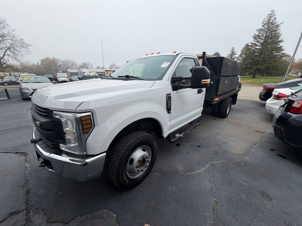 2019 Ford F-350 Image 2