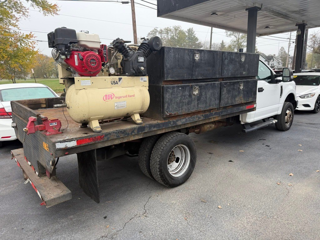 2019 Ford F-350 Image 3