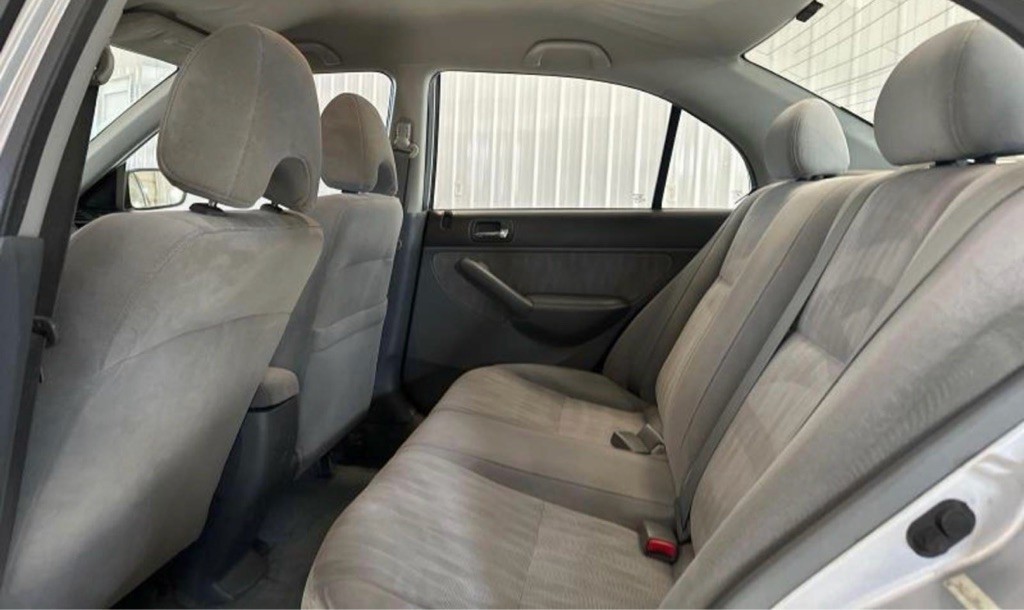 2005 Honda Civic Image 16