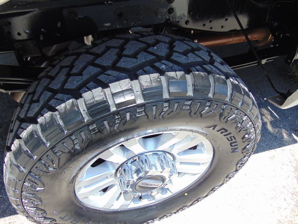 2015 Ford F-250 Image 4