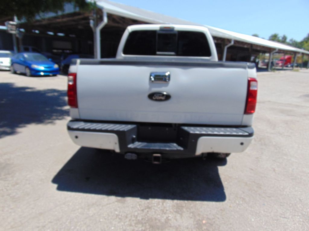 2015 Ford F-250 Image 6