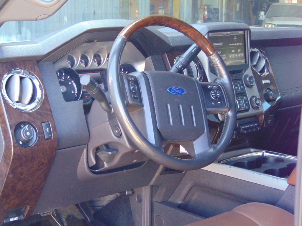 2015 Ford F-250 Image 23