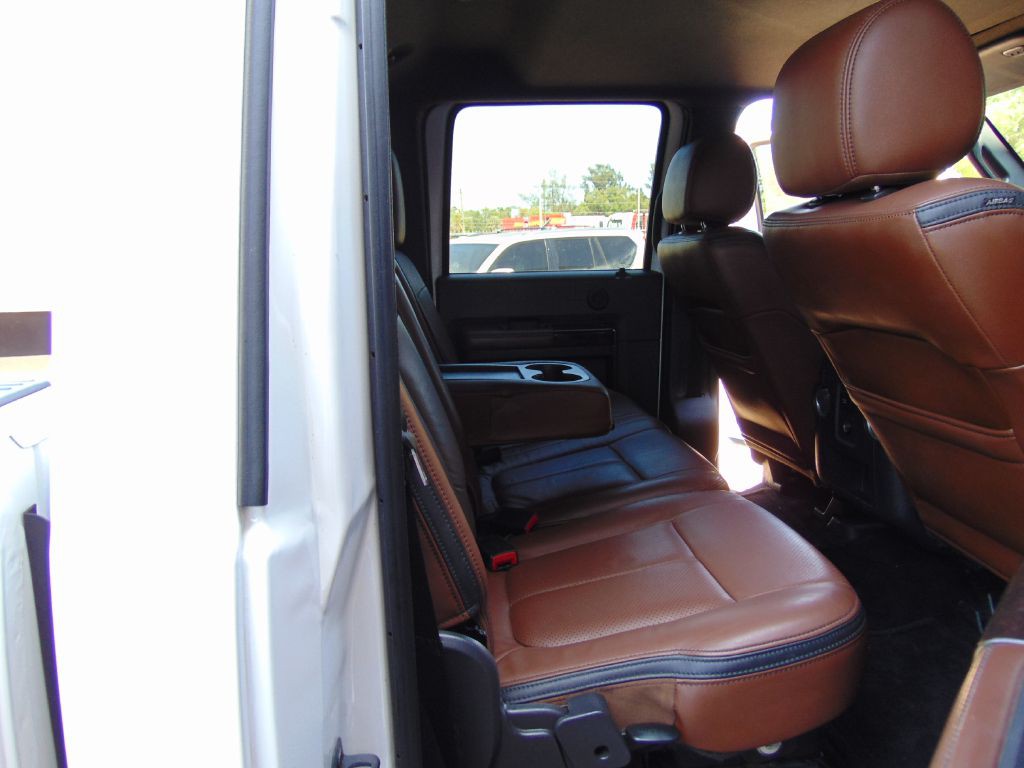 2015 Ford F-250 Image 28