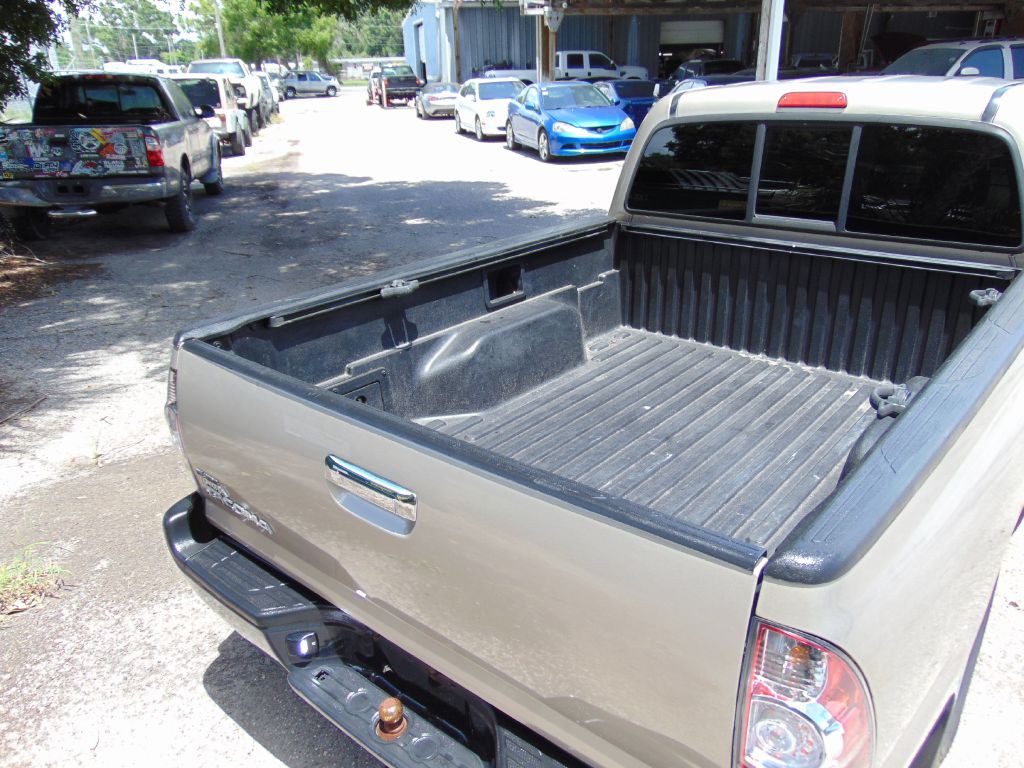 2006 Toyota Tacoma Image 18