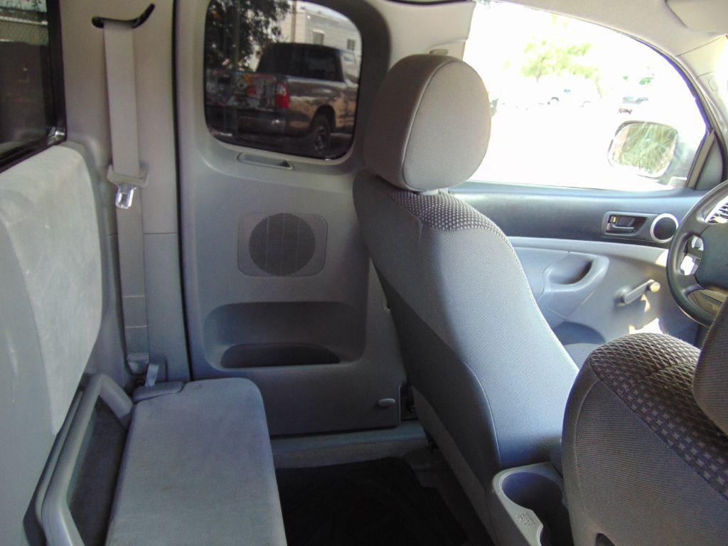 2006 Toyota Tacoma Image 23