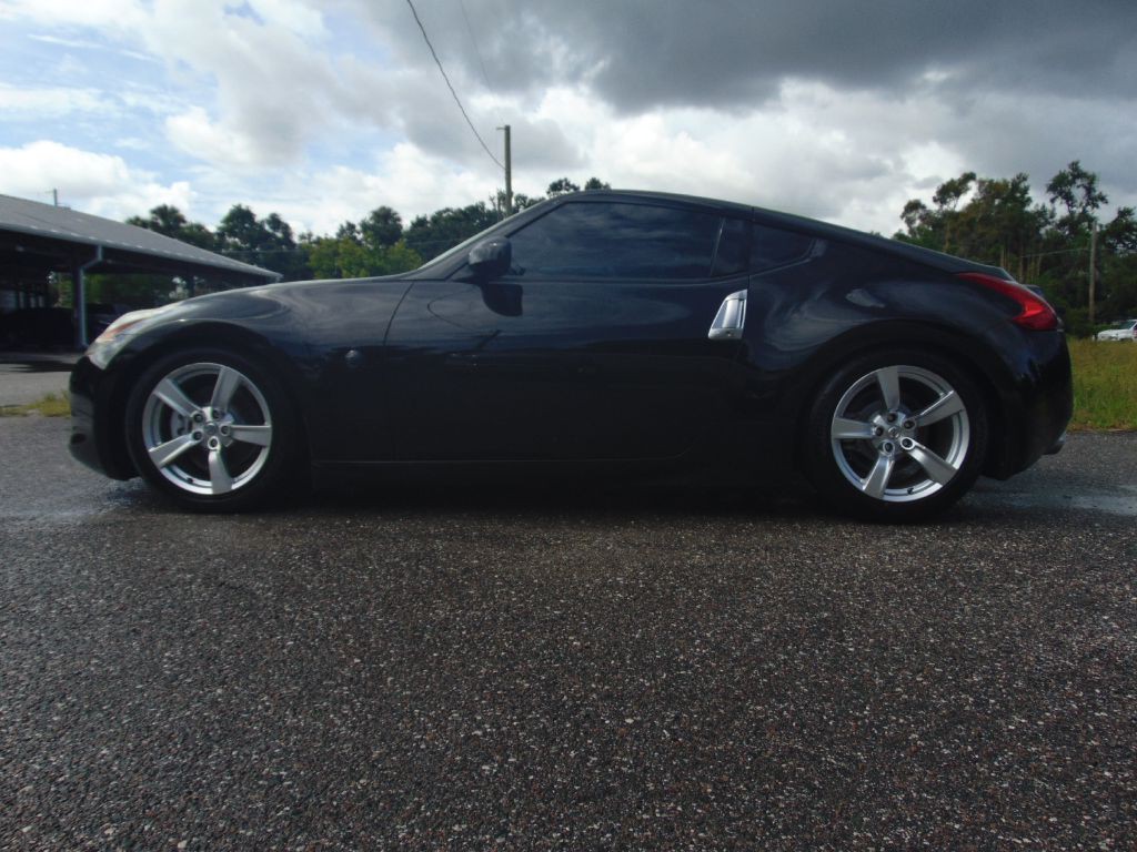2009 Nissan 370Z Image 7