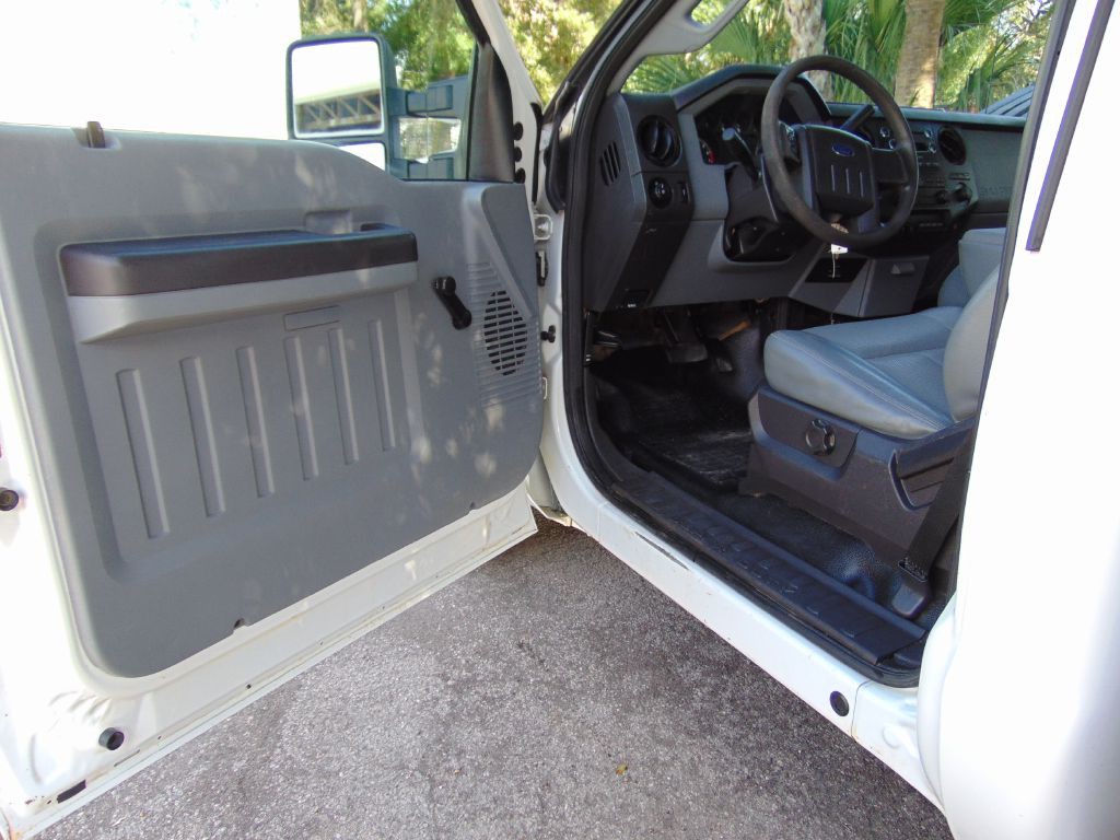 2013 Ford F-250 Image 17