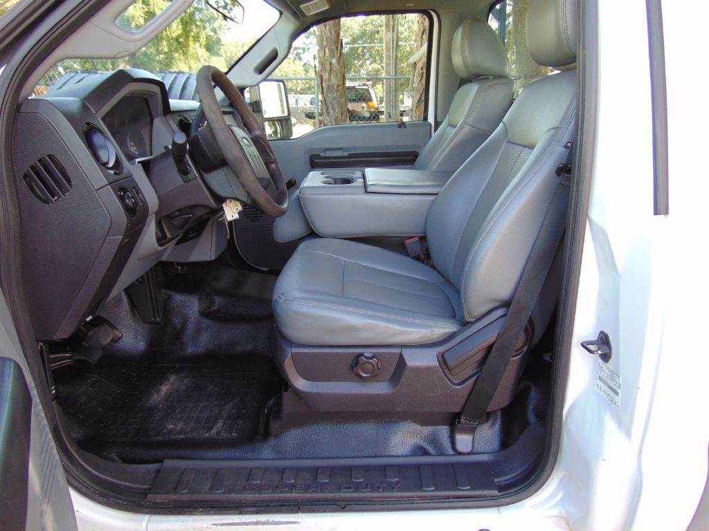 2013 Ford F-250 Image 18